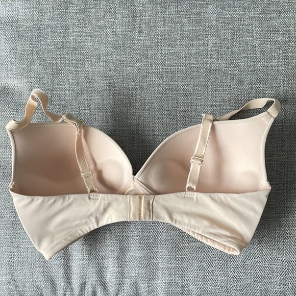 La Vie en Rose Wireless Push-Up Bra 36D - Picture 4 of 13